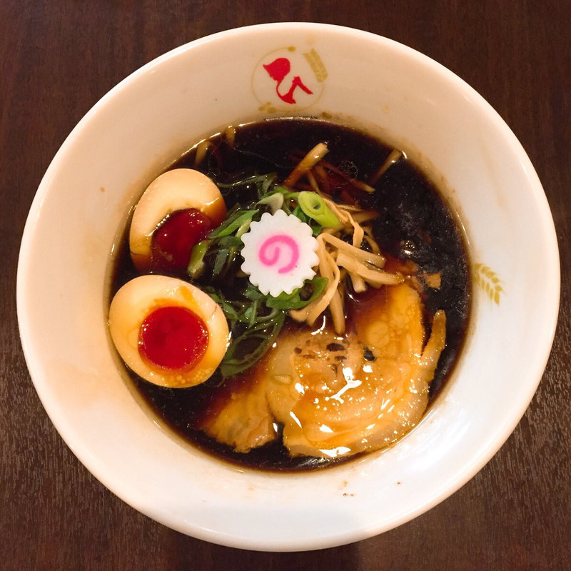 たまり醤油らーめん(味玉付き)(小麦と大豆 自家製麺 麺や ひなた)