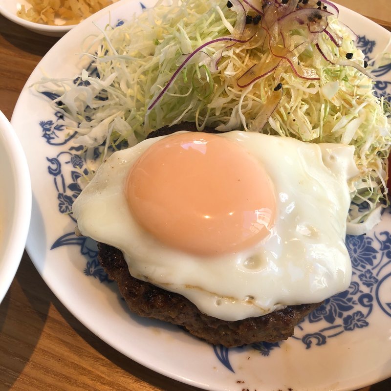 目玉焼き付きハンバーグ定食(teppan kitchen)