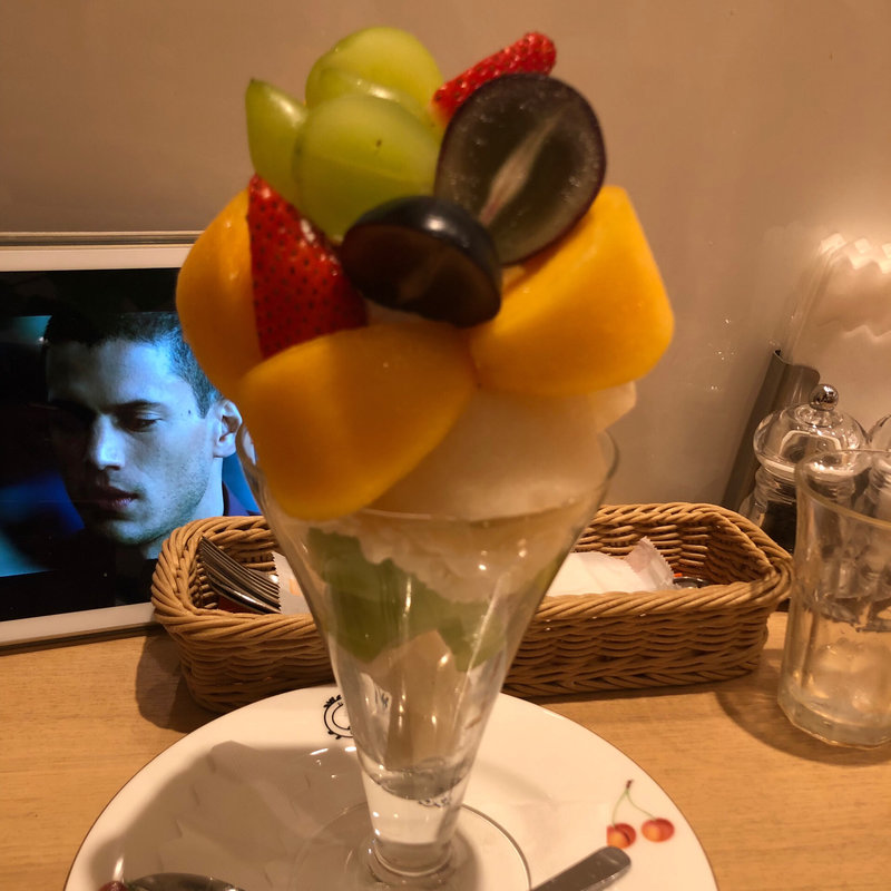 秋パフェ(果実園 リーベル 新宿店)