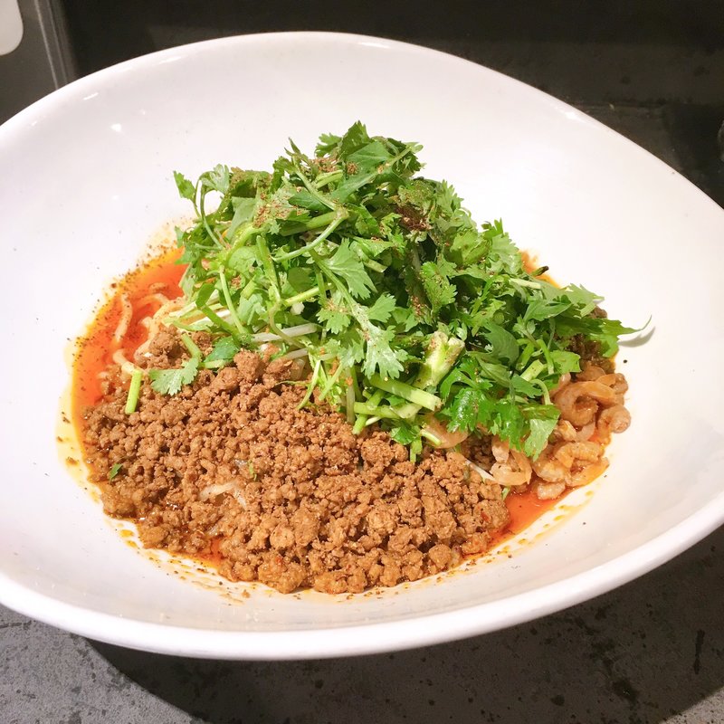 汁なし坦々麺＋パクチー＋大盛(タンタンタイガー)