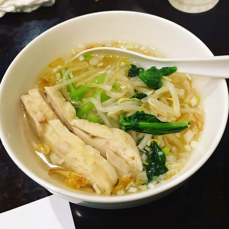 半鶏そば(陳麻家 五反田東口駅前店 （チンマーヤ）)