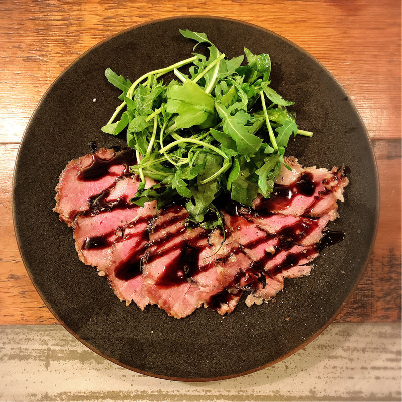 尾崎牛A4ブリスケのローストビーフ(TABLE O TROIS)