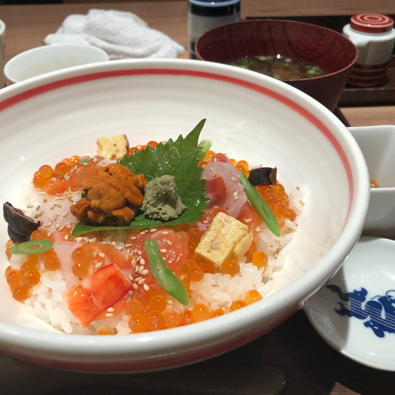 海鮮丼(磯らぎ)