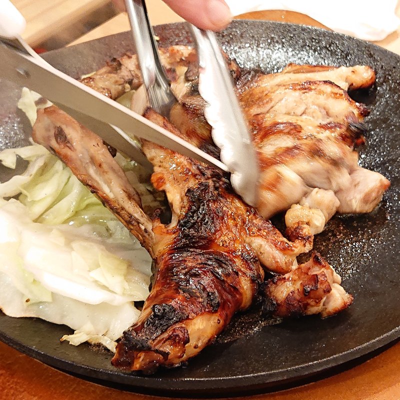 清流若どりのモモ一本焼　やみつきスパイスダレ(三代目 鳥メロ 鶴見店)