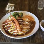 メガ盛りオンザライス(とたん屋)