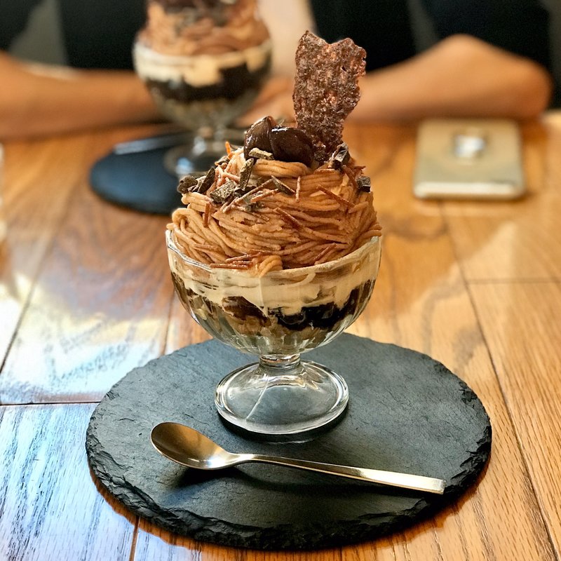 モンブランコーヒーゼリーパフェ(スモーブロー キッチン ナカノシマ)