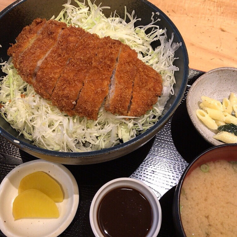 豚ロースカツ丼 キャベツ入り(みはる)
