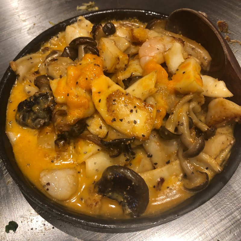 きのこと海鮮のウニ風味ソース焼き(広島焼き 呑喜)