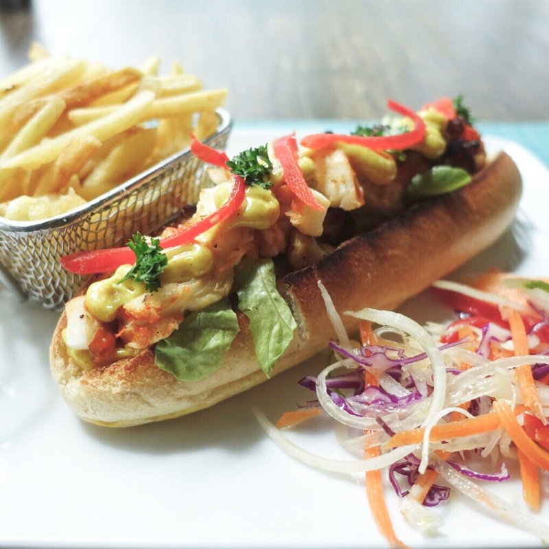 Lobster sand(La Pirogue)