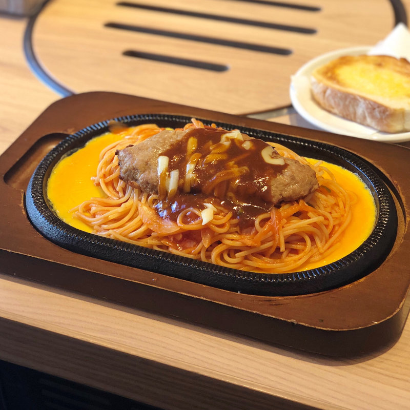 ナポリバーグ(焼肉プリンス)