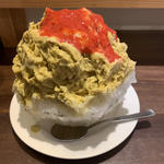 ピスタチオミルクに女峰いちご(ねいろ屋 神保町店)