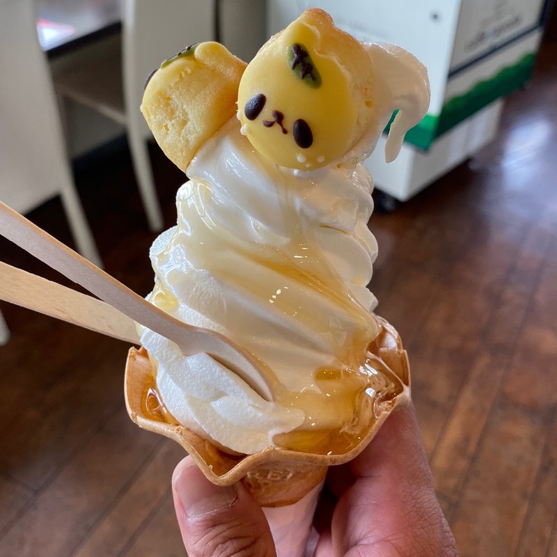 しあわせのはちみつソフト(caffe kaiyodai （カフェ カイヨウダイ）)