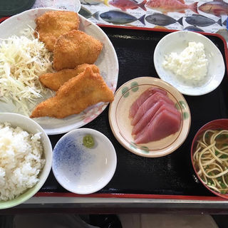 魚フライ定食(海人食堂 )