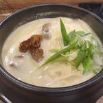 白 カルビラーメン(8910 白寿 東心斎橋店)