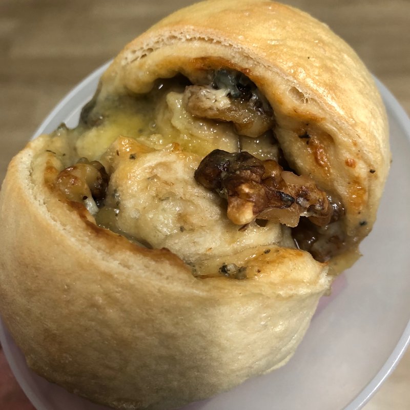 ゴルゴンゾーラとくるみとはちみつ(NANA CAFE BAGEL)