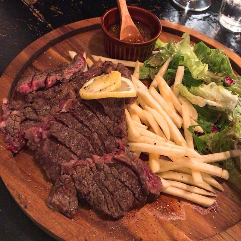 牛肩ロース赤身肉[350g](PUBLIC)