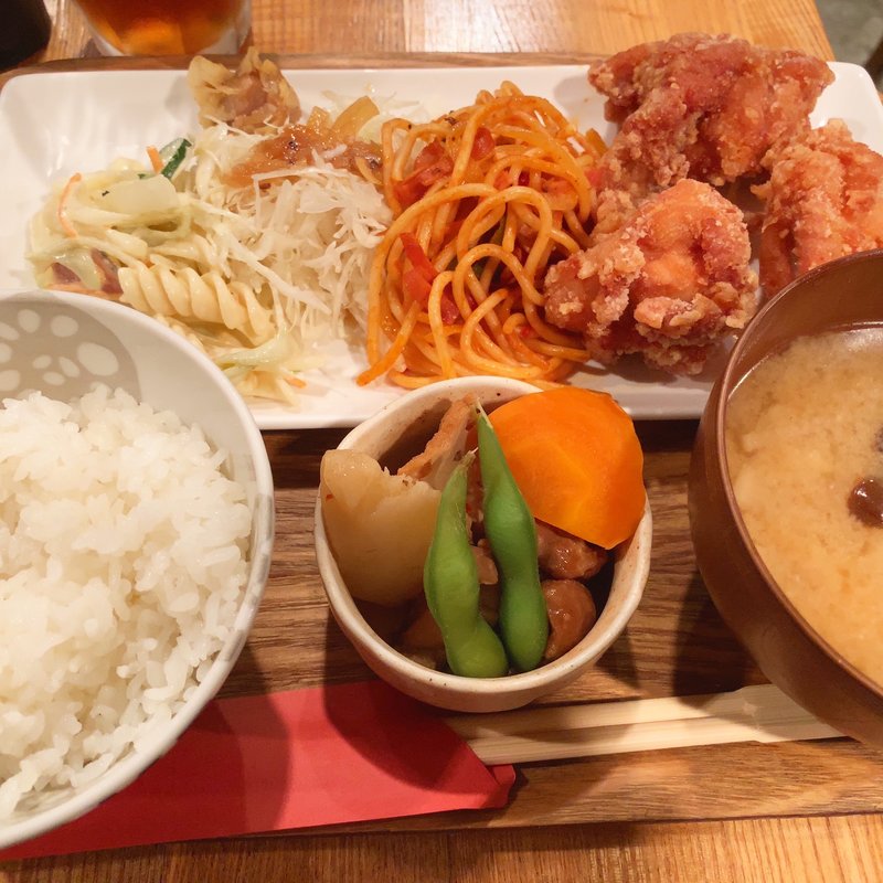 唐揚げ定食(はら凹（はらぺこ）)