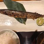 秋刀魚の塩焼き定食