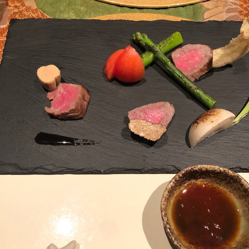 ふじやま和牛溶岩焼(月のうさぎ )