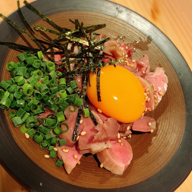 砂ズリの塩ユッケ風(肉菜炭火屋ミヤビ)