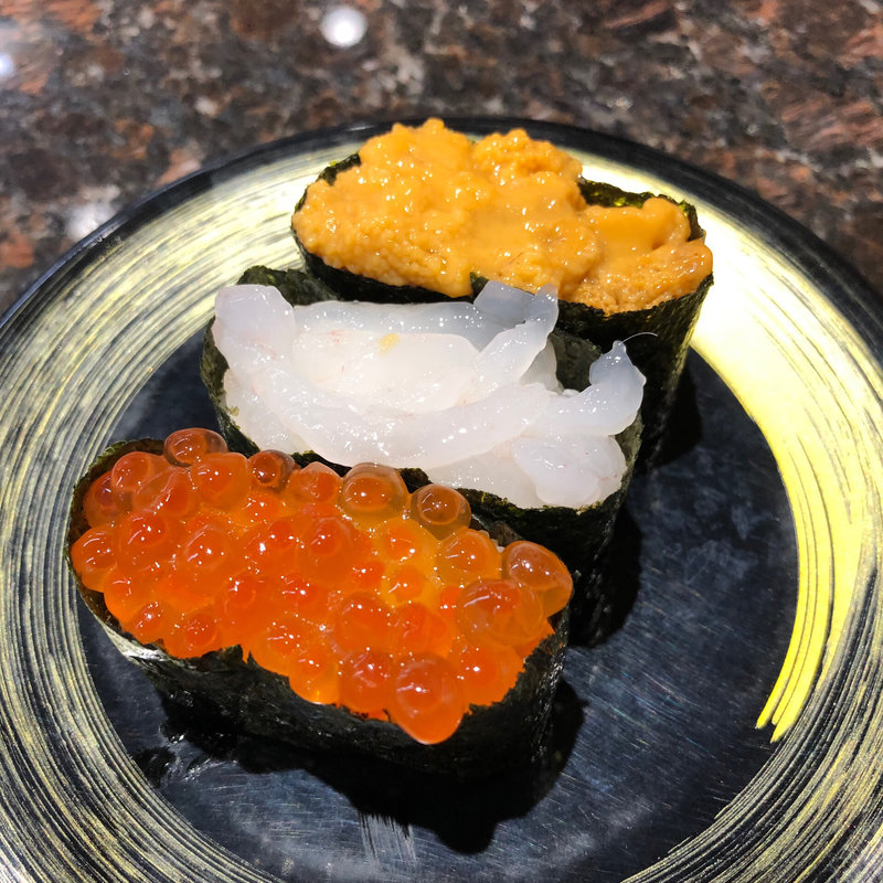軍艦三種盛り(回転寿司 日本海 )