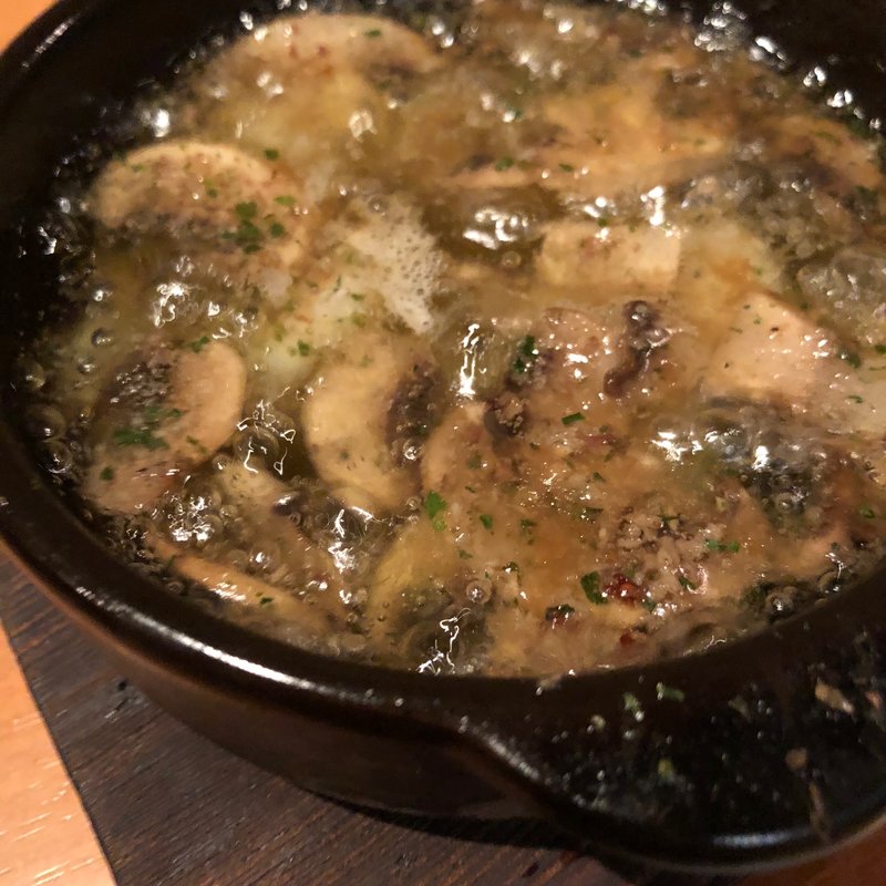 海老とマッシュルームのアヒージョ(MILLE FIORI)