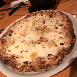 クリームチーズのピザ(MILLE FIORI)