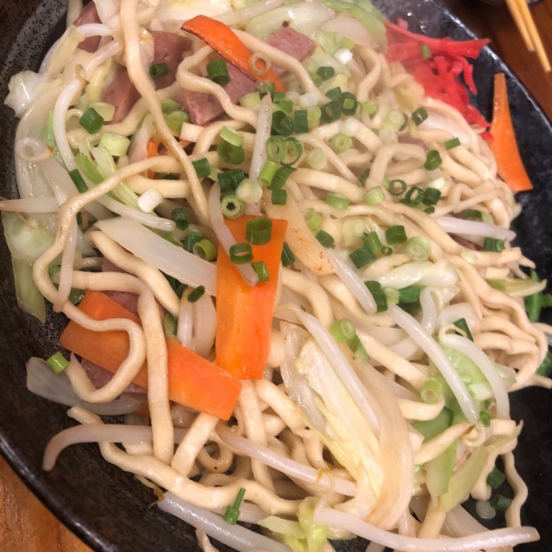 沖縄風塩焼きそば(沖縄居酒屋　うちなー市場)