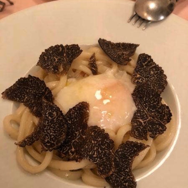 仏産トリュフパルミジャーノピーチ温玉添え(antica osteria BACIO(アンティカ オステリア バーチョ))