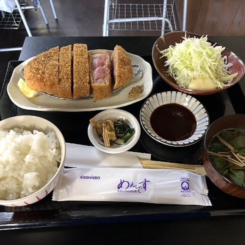 厚切り(200g)とんかつ定食(とと、とん)