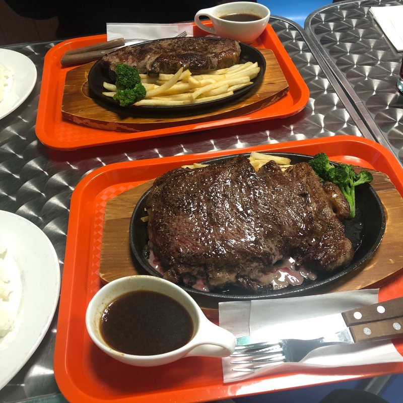 激安！ステーキ(ルート66 ロイズカフェ)