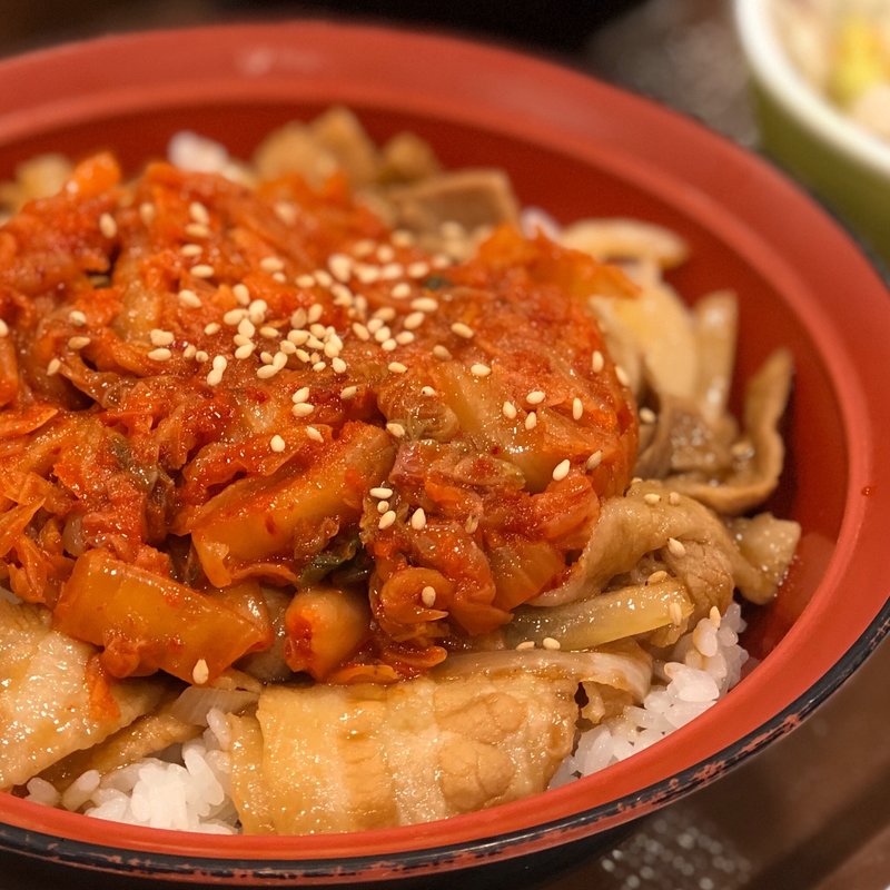 キムチ豚生姜焼丼　豚汁サラダセット(すき家 長野SBC通り店 )