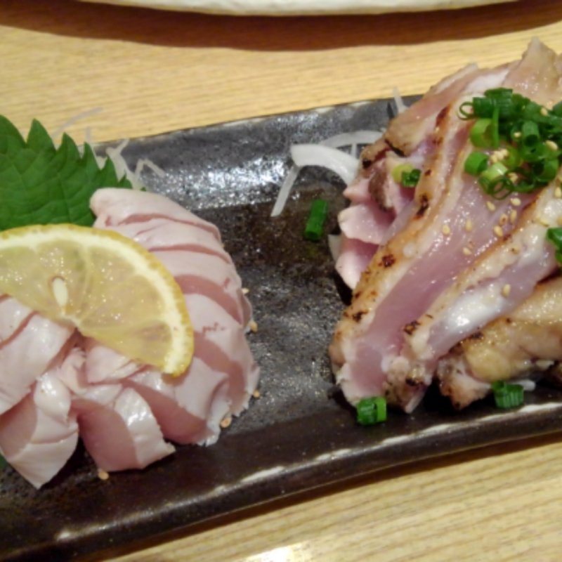 鳥刺し盛り合わせ(居酒屋さけみ)