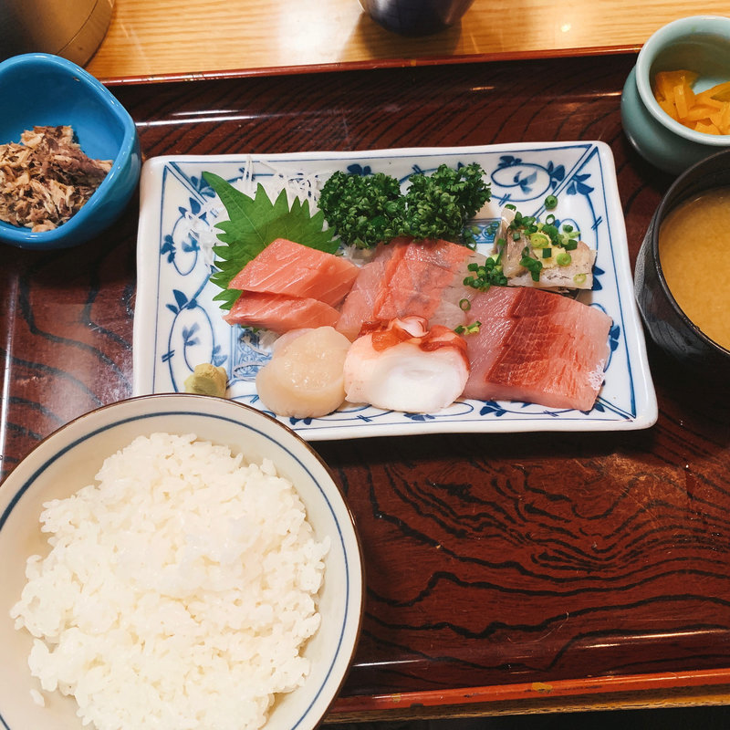 刺身定食(築地たぬきや 本店 （つきじたぬきや）)
