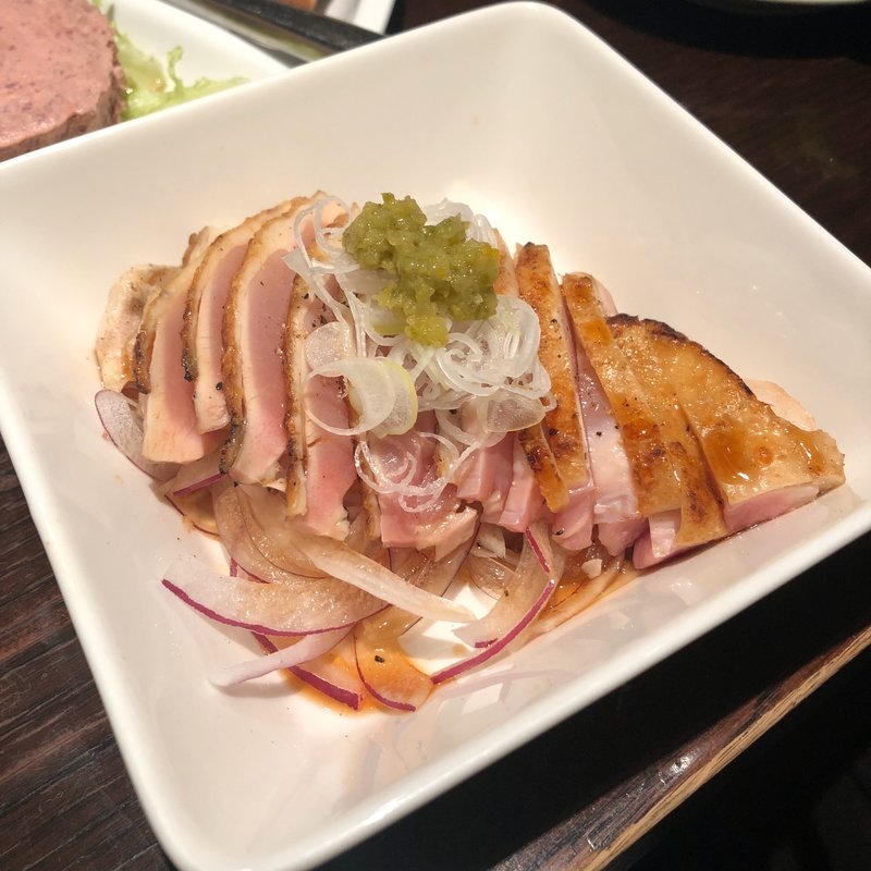 鳥わさ(ぎたろう軍鶏 炭火焼鳥たかはし)