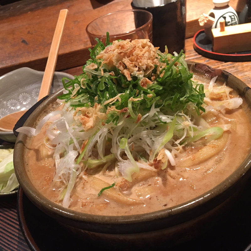 名物土鍋煮込みうどん(葱や平吉 芝店)