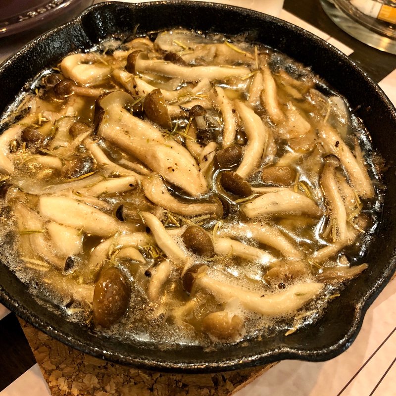 アヒージョ(Living Dining 53)