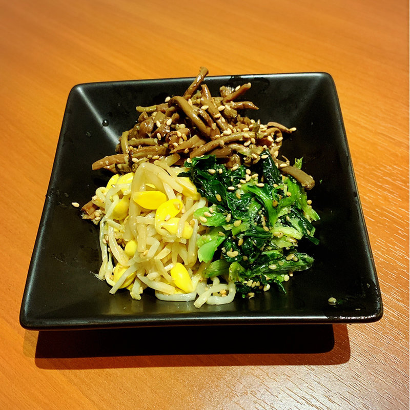 ナムルの三種盛り(食辛房 広島白島店 （クイシンボウ）)