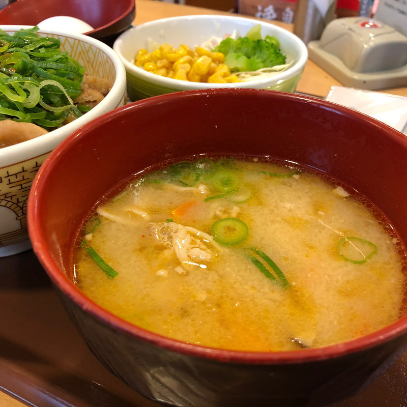 豚汁サラダセット(すき家 博多駅前4丁目店)