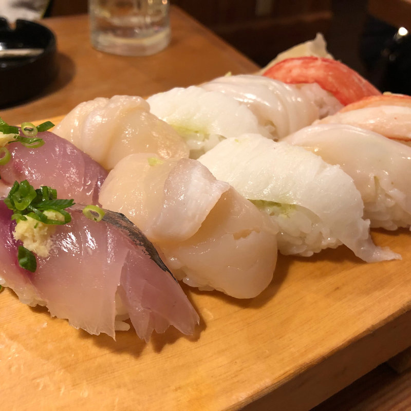 貝盛り合わせ(や台ずし 箱崎駅前 )