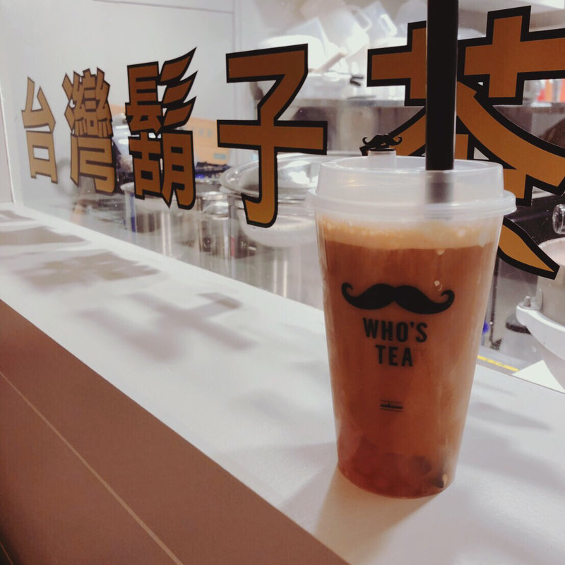 白ひげチーズティー  手ごねストロベリータピオカ(WHO'S  TEA)