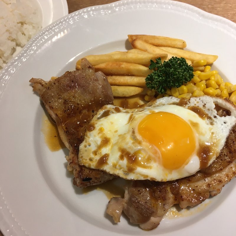 チキンのグリル　バター醤油ソース(ロイヤルホスト 天神西通り店)