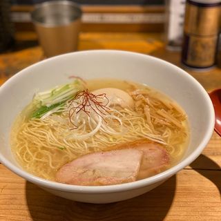 香彩鶏だし味玉塩ラーメン(麺屋 翔 本店)