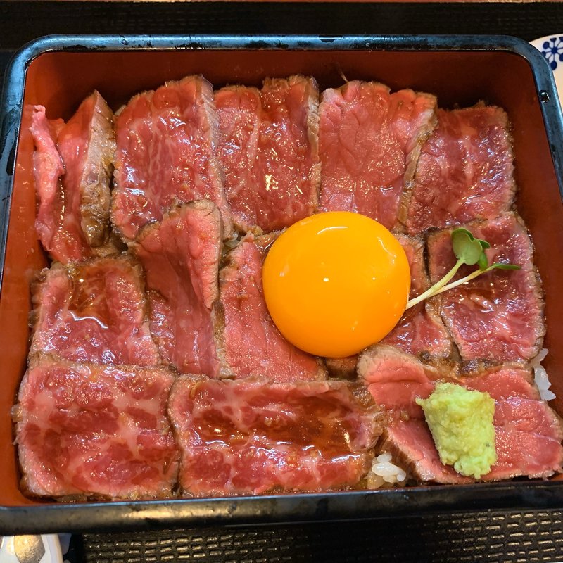 国産和牛ステーキ重(肉屋 黒川)