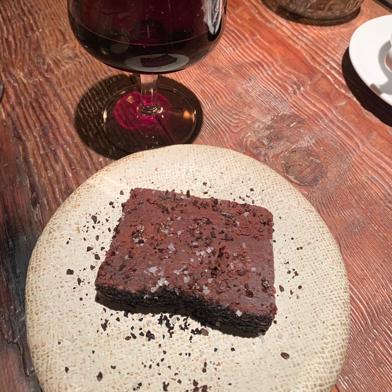 ヴァローナチョコレートの濃厚テリーヌ　レーズン入り(フレンチビストロ　胃袋にズキュン)