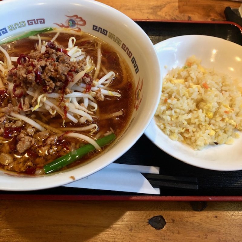 台湾ラーメンと半チャーハン(農家庄)