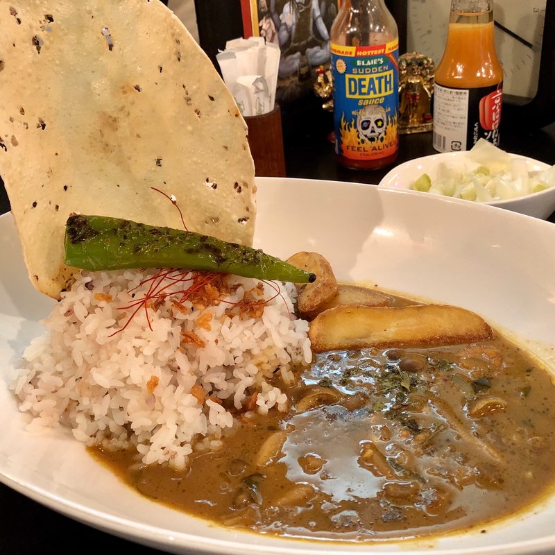 エビとココナッツのカレー(三代目カレー舎、NANDI。 （サンダイメカレーヤ、ナンディ。）)