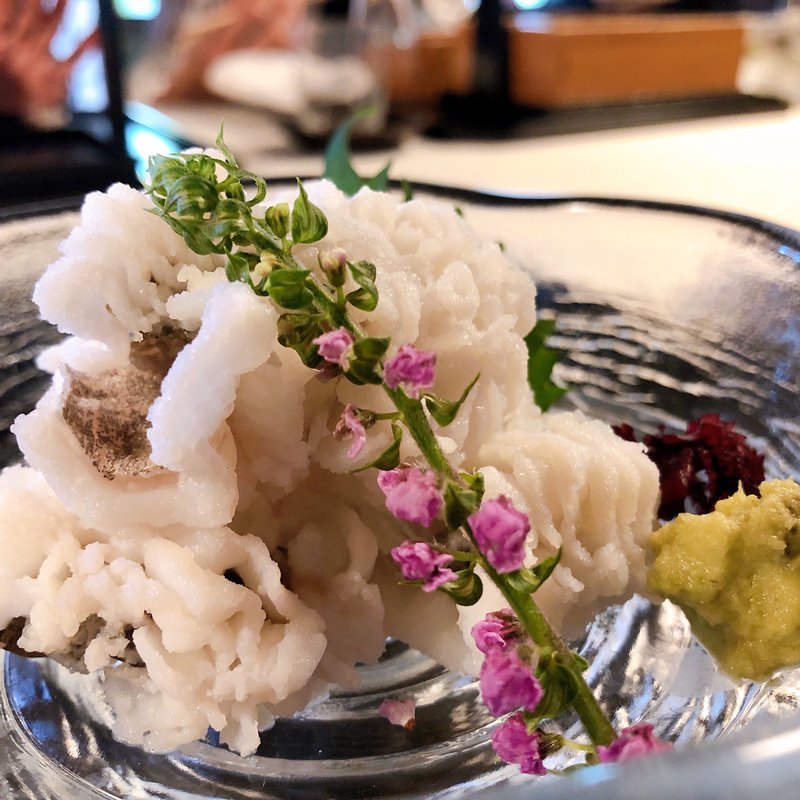 ハモの湯引き(山ばな平八茶屋 （やまばなへいはちぢゃや）)