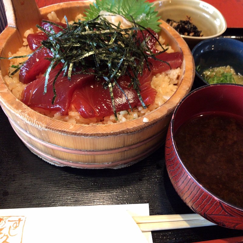 てこね寿し(梅)(すし久)