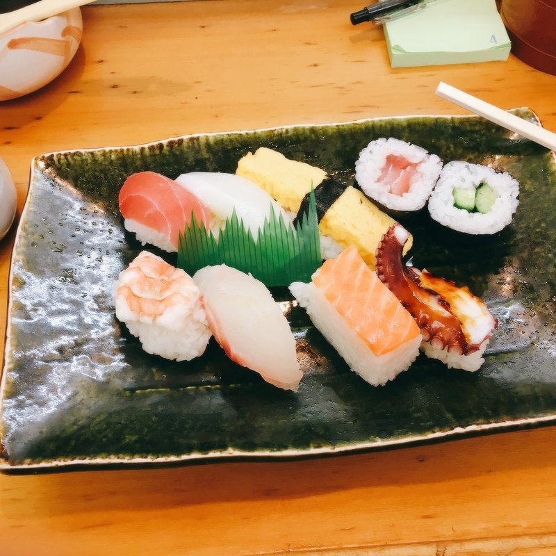 並定食(すし政 中店 （すしまさ）)